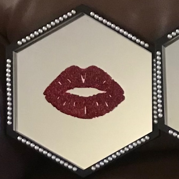 Set of three mirrors with glittered pop art accents - Picture 2 of 4